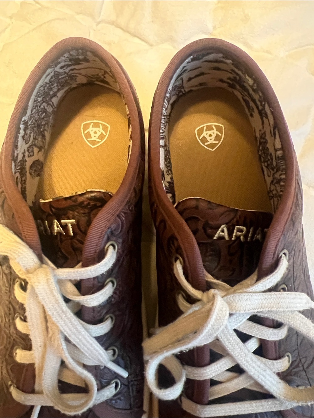 ARIAT Tooled Leather Platform Tennies 9 - Picture 3 of 6